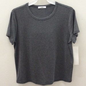 gray workout tee- shirt